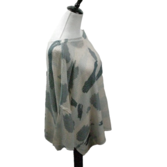 POL Lightweight Camouflage Sweater Size Small - Picture 4 of 4